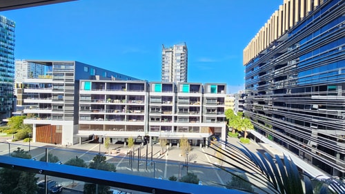 LUXE Waterloo 1 bed with parking, gym & pool 15 Holiday Rentals Australia