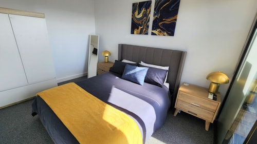 Sky-high South Yarra luxury 2 bed sleeping up to 4 15 Holiday Rentals Australia
