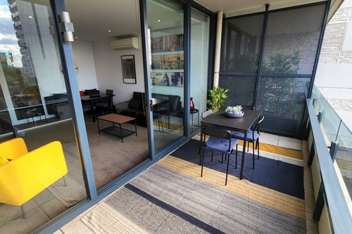 St Kilda vibes, City views, airy 1 bed sleeps 2-4 14 Holiday Rentals Australia