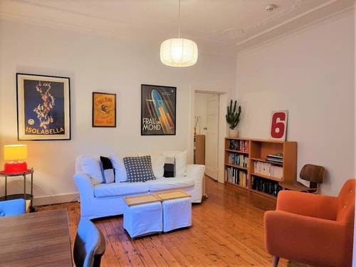 Classic Bondi 1 bed a few steps from the beach 1 Holiday Rentals Australia