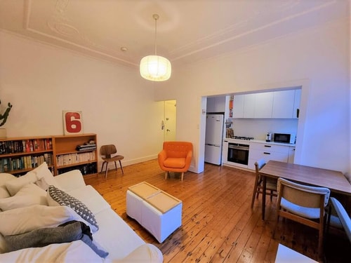 Classic Bondi 1 bed a few steps from the beach 6 Holiday Rentals Australia