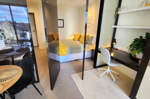 South Yarra Style - Smart 1bed with parking 3 Holiday Rentals Australia