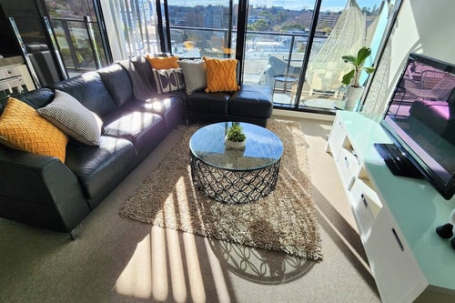 South Yarra Style - Smart 1bed with parking 8 Holiday Rentals Australia