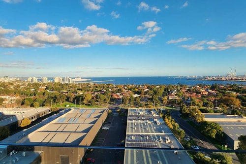 Resort-style Exec 1 Bed w. study in Port Melbourne 26 Holiday Rentals Australia