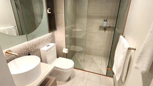Resort-style Exec 1 Bed w. study in Port Melbourne 16 Holiday Rentals Australia