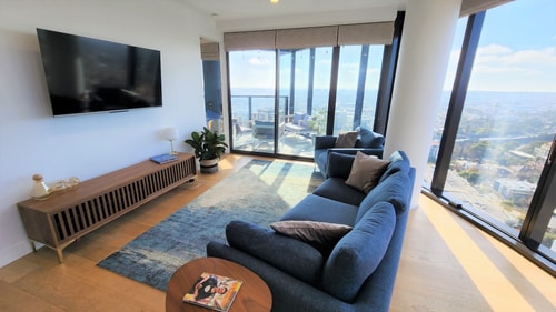 Sky-high South Yarra luxury 2 bed sleeping up to 4 6 Holiday Rentals Australia