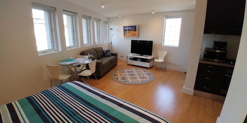Spacious Studio Surrounded By Great Views 2 Holiday Rentals Australia