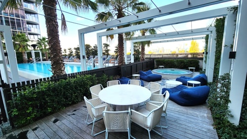 Resort-style Exec 1 Bed w. study in Port Melbourne 31 Holiday Rentals Australia