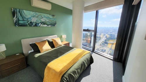 Sky-high South Yarra luxury 2 bed sleeping up to 4 12 Holiday Rentals Australia