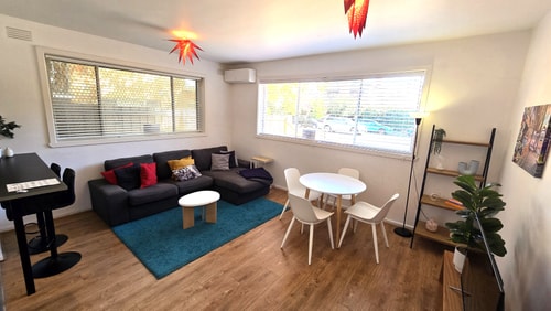 Chic central St Kilda 2 bed 8 mins walk to beach 7 Holiday Rentals Australia