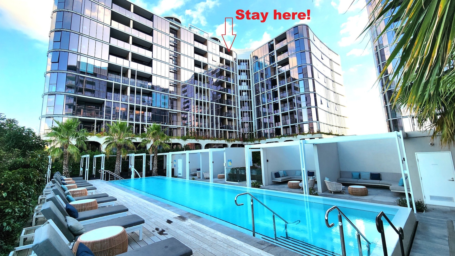 Resort-style Exec 1 Bed w. study in Port Melbourne Holiday Rentals Australia