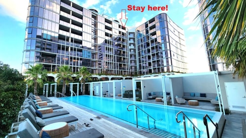 Resort-style Exec 1 Bed w. study in Port Melbourne 0 Holiday Rentals Australia