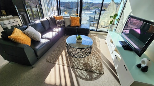 South Yarra Style - Smart 1bed with parking 8 Holiday Rentals Australia