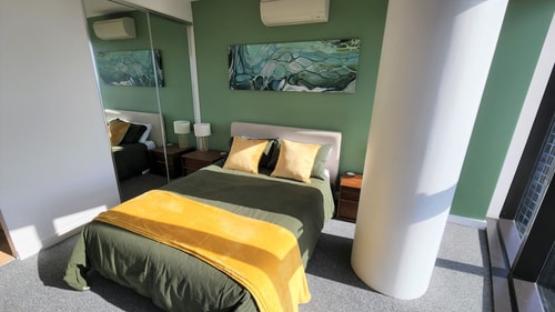 Sky-high South Yarra luxury 2 bed sleeping up to 4 11 Holiday Rentals Australia