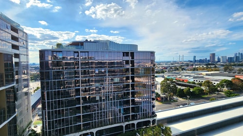 Resort-style Exec 1 Bed w. study in Port Melbourne 19 Holiday Rentals Australia