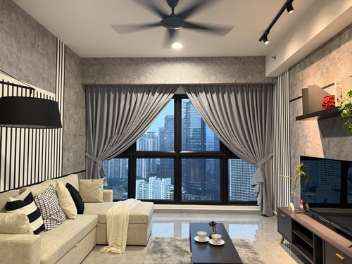 Plush 2BR @ Agile Bukit Bintang | Wi-Fi + Netflix