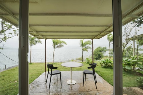 Lakefront Cabin 5 by Tranquil Stays