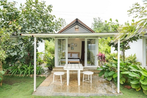 Lakefront Non AC Cabin 3 by Tranquil Stays