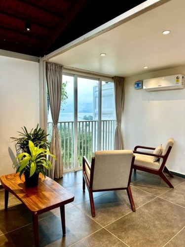 Lakefront Container with Pool by Tranquil Stays 30 thetranquilstays.com