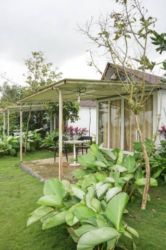 Lakefront Cabin 4 by Tranquil Stays 4 thetranquilstays.com