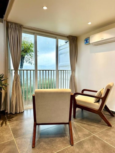 Lakefront Container with Pool by Tranquil Stays 32 thetranquilstays.com