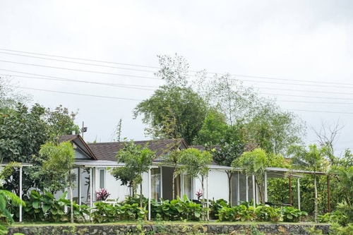 Lakefront Cabin 5 by Tranquil Stays 17 thetranquilstays.com