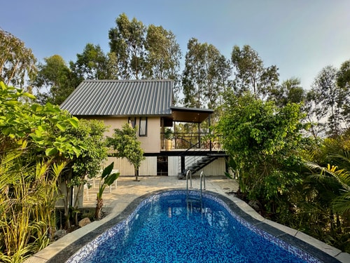 Lakefront Loft 1 Private Pool by Tranquil Stays