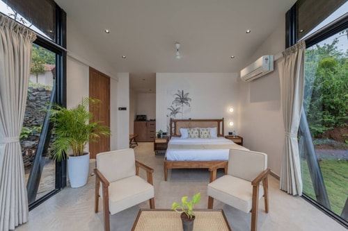 Canopy Cabin with Private Lawn by Tranquil Stays 12 thetranquilstays.com