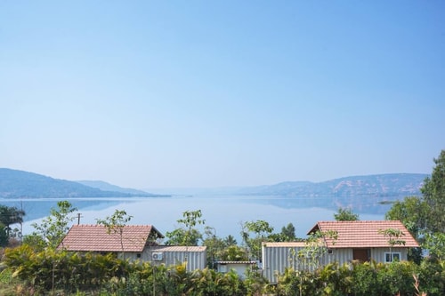 Lakefront Container with Pool by Tranquil Stays 23 thetranquilstays.com