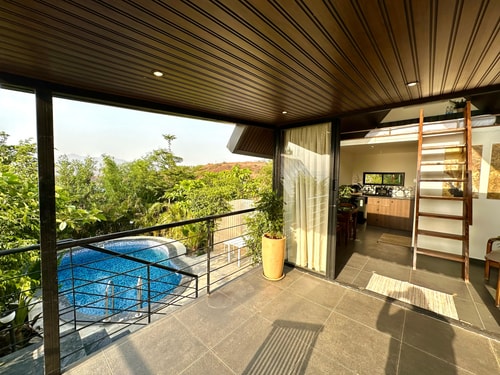 Lakefront Loft 1 Private Pool by Tranquil Stays 5 thetranquilstays.com