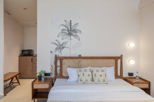 Canopy Cabin with Private Lawn by Tranquil Stays 9 thetranquilstays.com