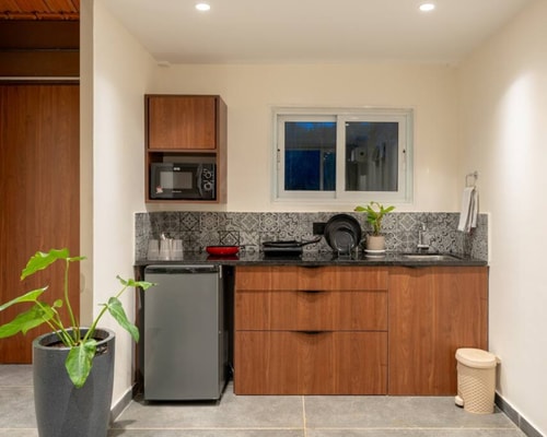 Lakefront Container with Jacuzzi by Tranquil Stays 16 thetranquilstays.com