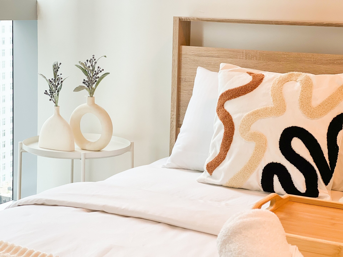 Stylish 1BR Prime BGC Uptown near Hyatt #upt119c 7 Chillhive Staycation