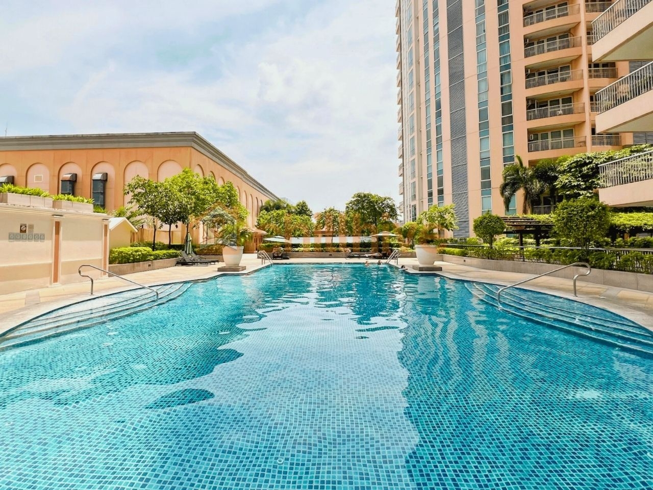 Stylish 1BR Venice Mall, Pool, Fast WiFi #vlrtc17e 4 Chillhive Staycation