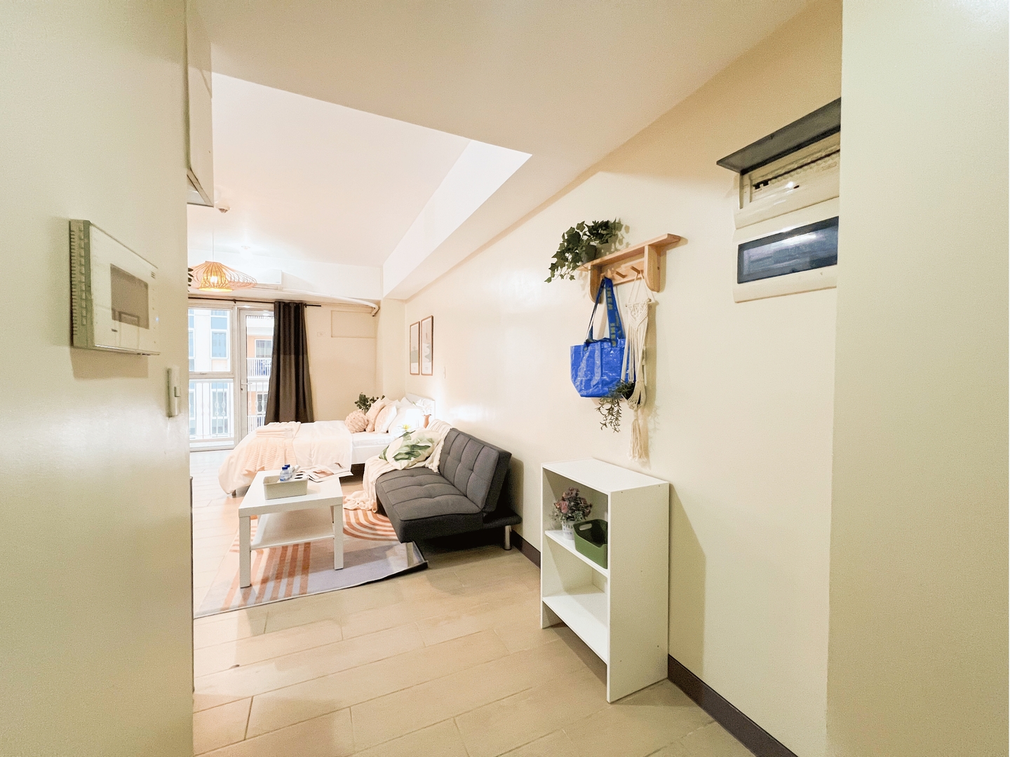 Cozy BGC Condo, Venice Grand Canal #vlrtc18e 16 Chillhive Staycation