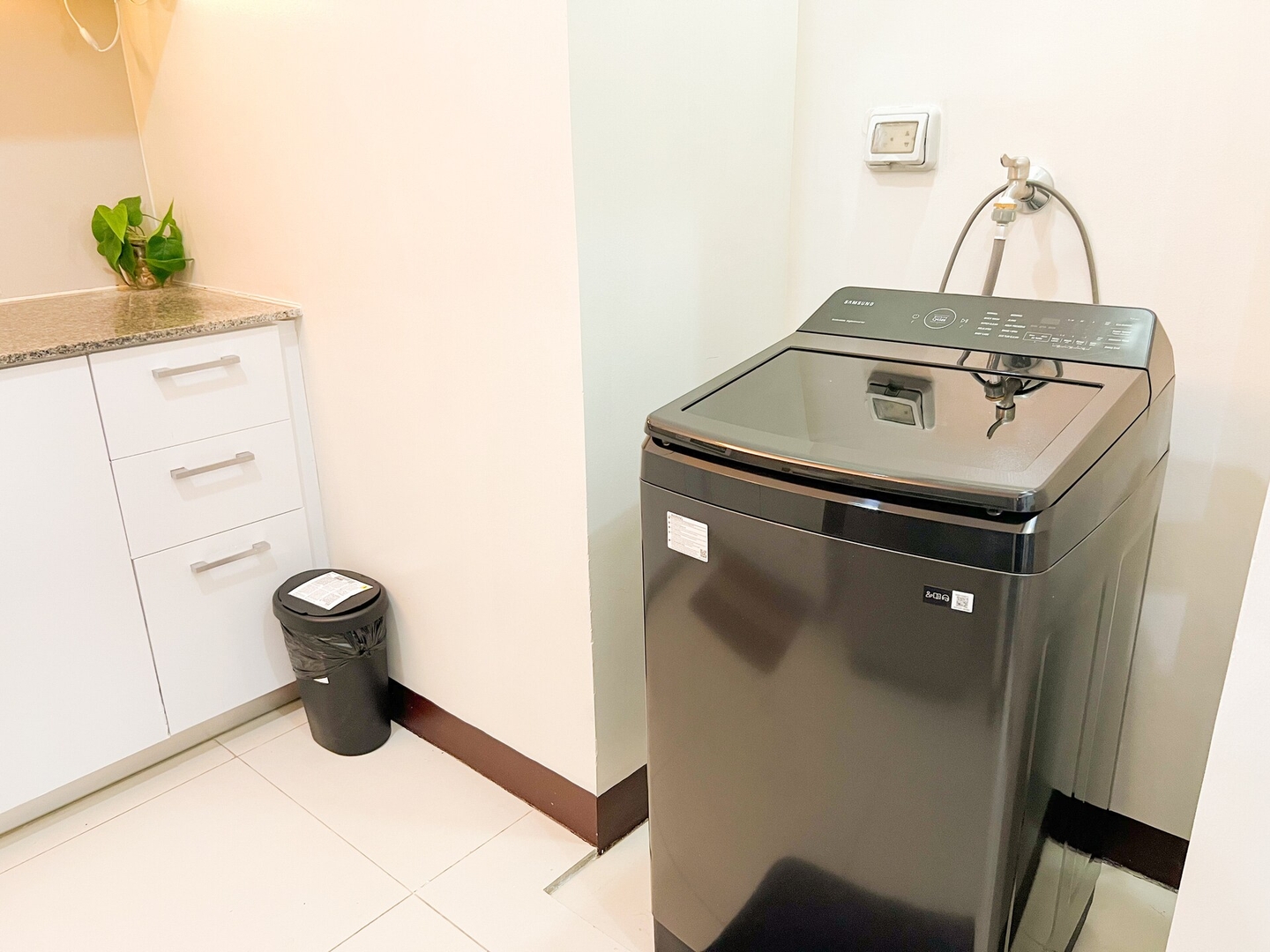Stylish 1BR Prime BGC Uptown near Hyatt #upt119c 23 Chillhive Staycation