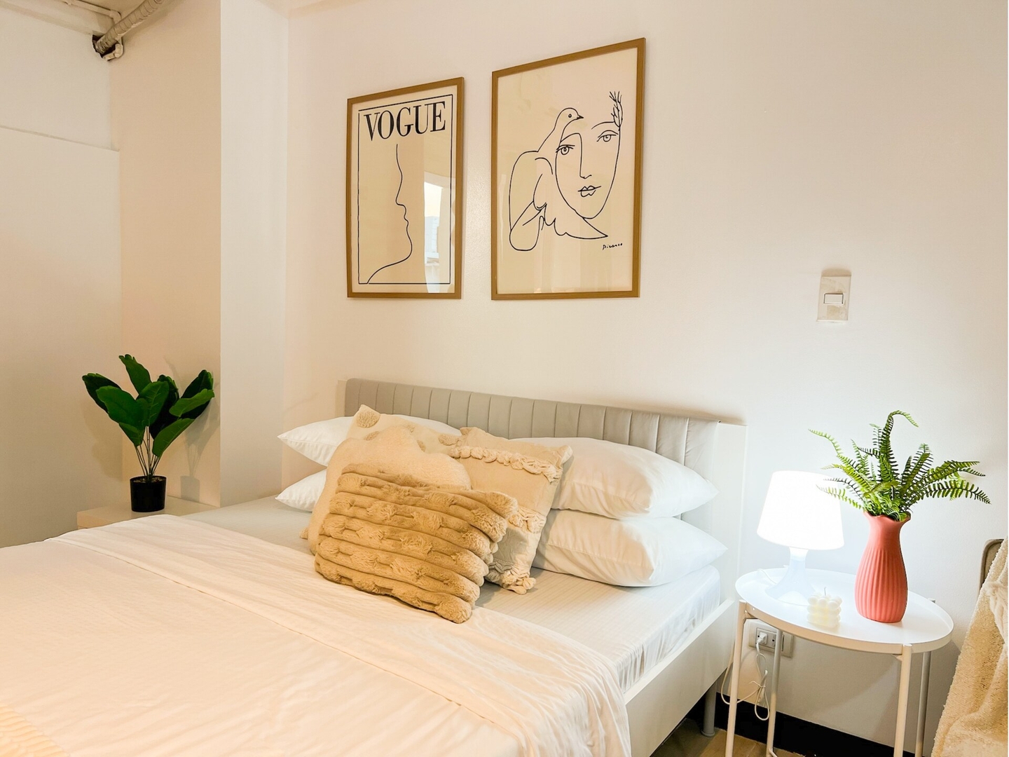 Stylish Stay Beside Venice Mall BGC #vlrtc27c_2 6 Chillhive Staycation