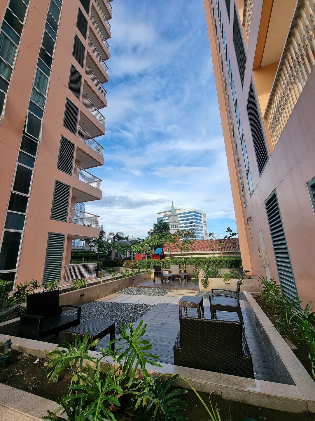 BGC Prime Condo, Venice Grand Canal #vlra23j 11 Chillhive Staycation