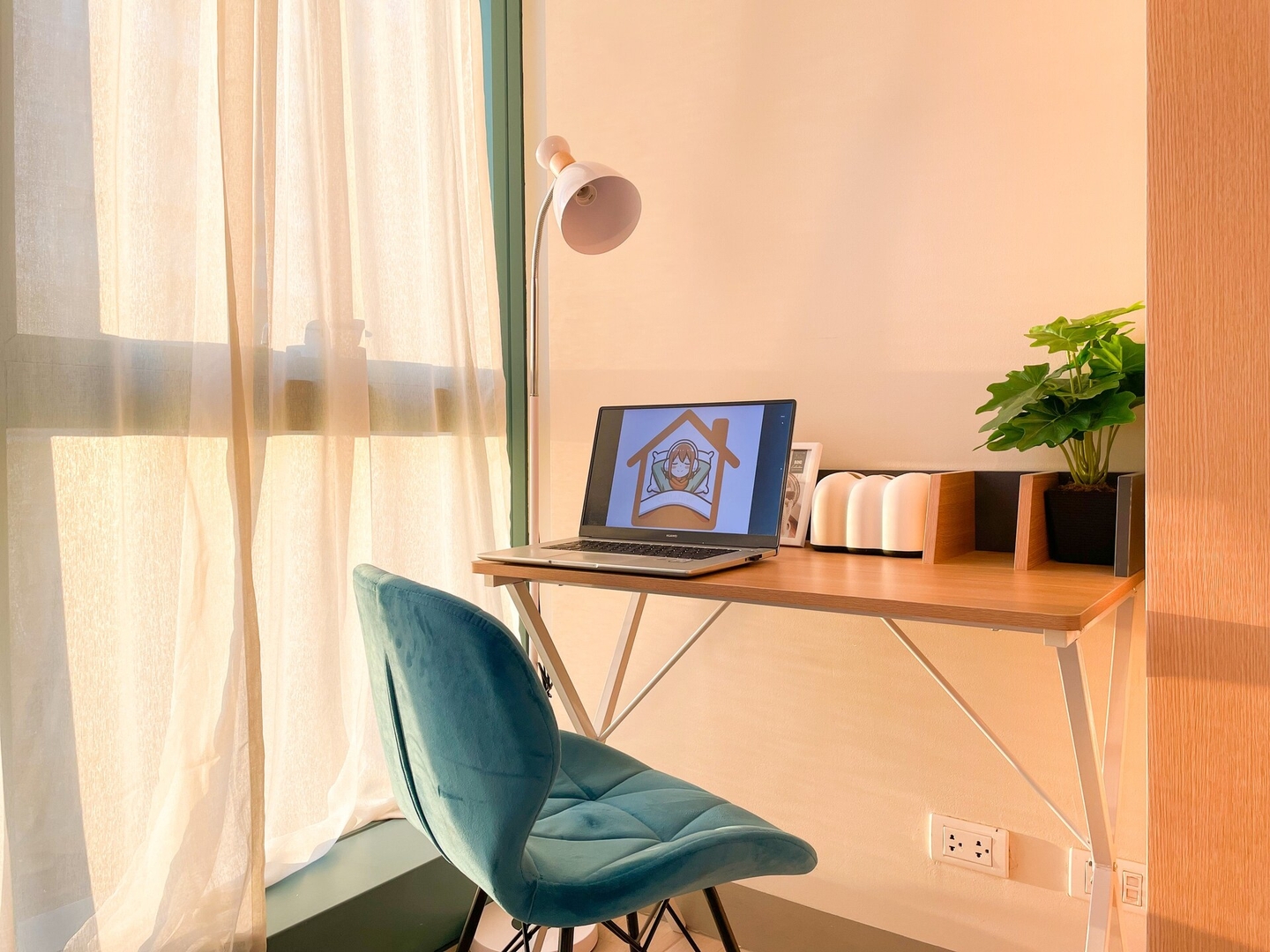 Best BGC Condo Near Uptown Area #oursw30b2 1 Chillhive Staycation