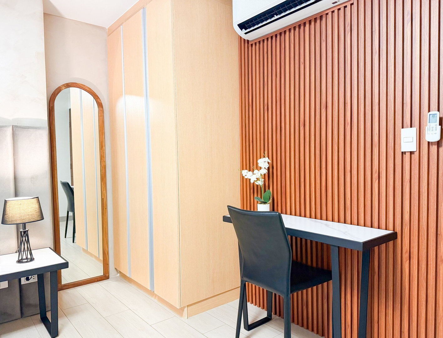 Luxe Condo in the Heart of Uptown BGC #oursw20g 11 Chillhive Staycation