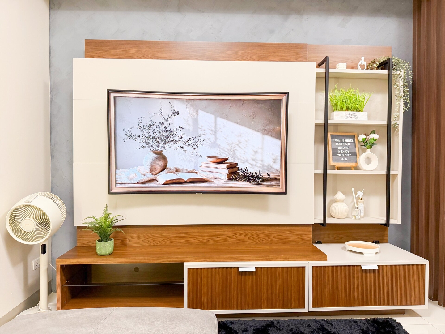 Luxe Condo in the Heart of Uptown BGC #oursw20g 24 Chillhive Staycation