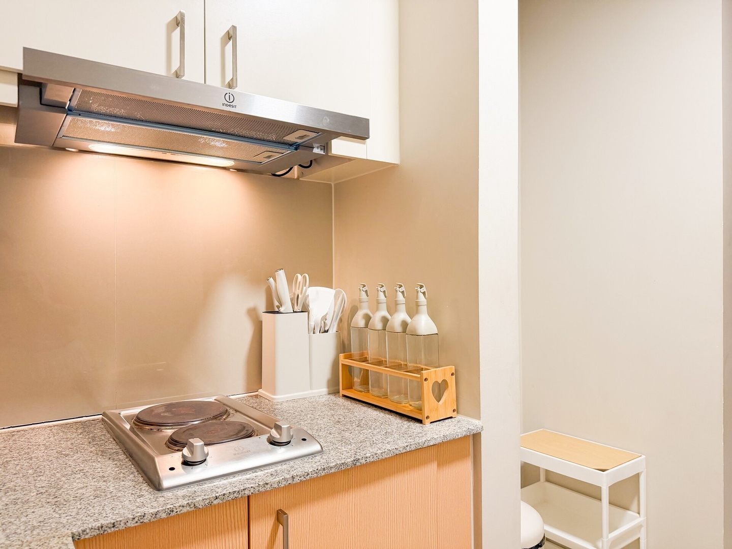 Chic 1BR Condo in Uptown BGC near Hyatt #UPT226Q 19 Chillhive Staycation