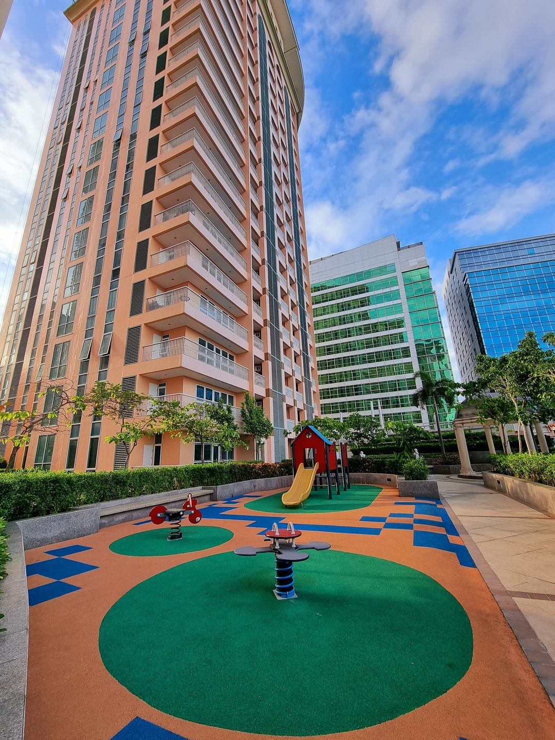 BGC Prime Condo, Venice Grand Canal #vlra23j 12 Chillhive Staycation