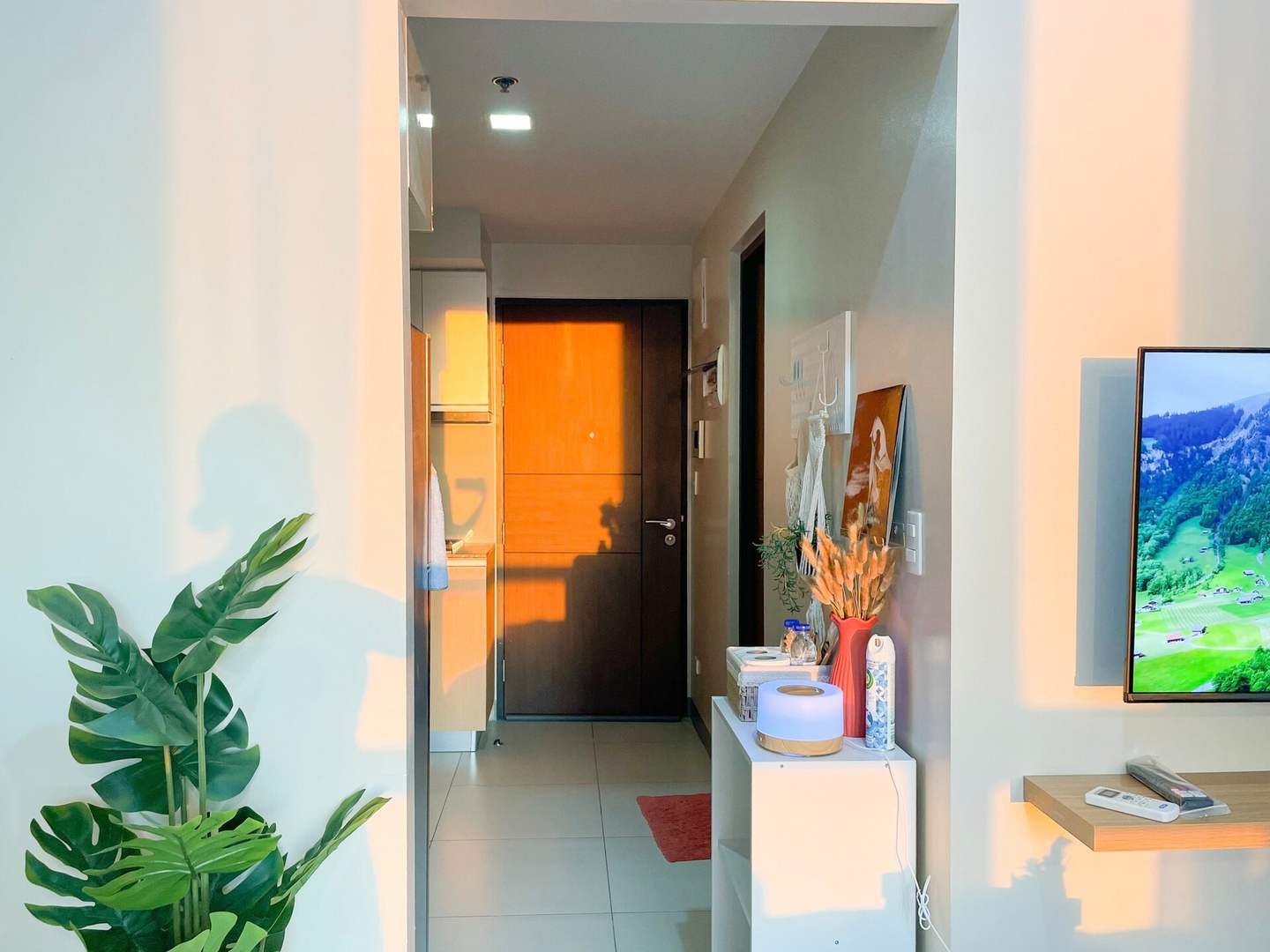 Best BGC Condo Near Uptown Area #oursw30b2 17 Chillhive Staycation