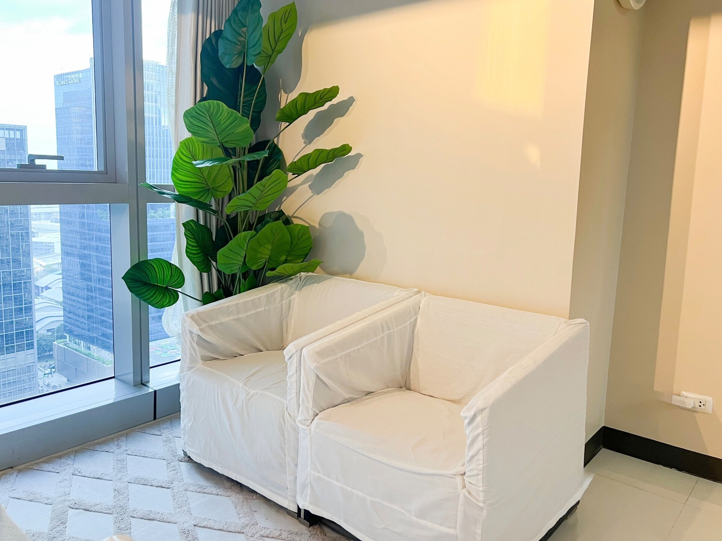 Stylish 1BR in BGC Uptown & Mitsukoshi #UPT126D 18 Chillhive Staycation