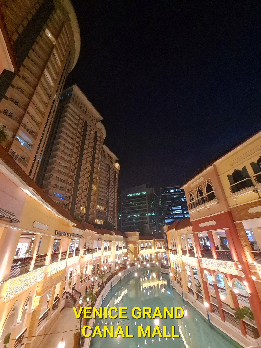 Luxury BGC Condo, Venice Grand Canal #vlrc5h 15 Chillhive Staycation