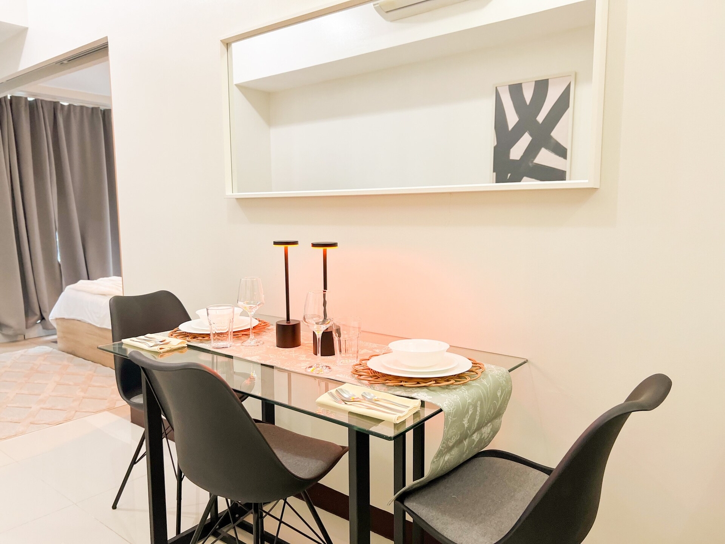 Stylish 1BR Prime BGC Uptown near Hyatt #upt119c 18 Chillhive Staycation