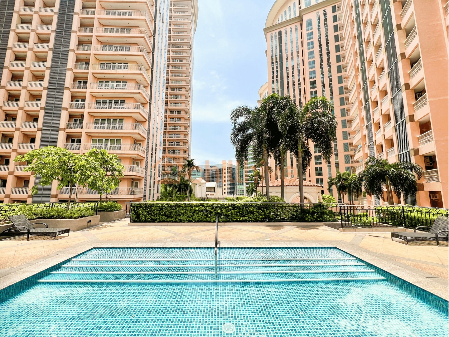 Luxury BGC Condo, Venice Grand Canal #vlrc5h 4 Chillhive Staycation