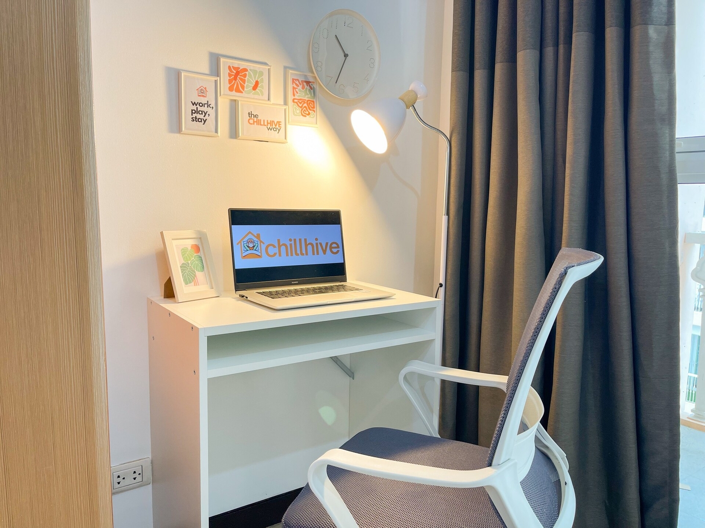 Prime BGC Condo Next to Venice Mall #vlrtc17e 14 Chillhive Staycation