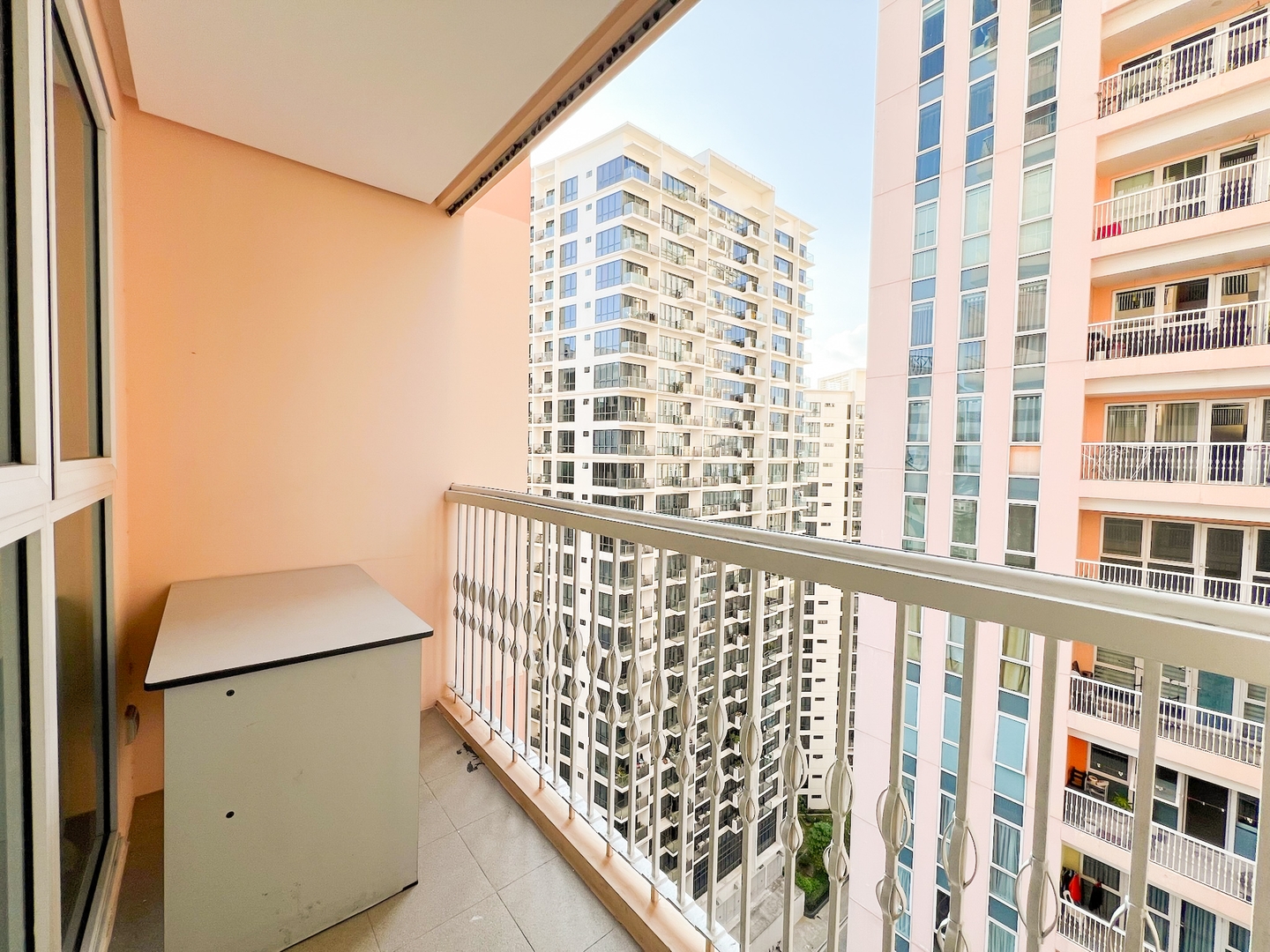 Cozy BGC Condo, Venice Grand Canal #vlrtc18e 44 Chillhive Staycation